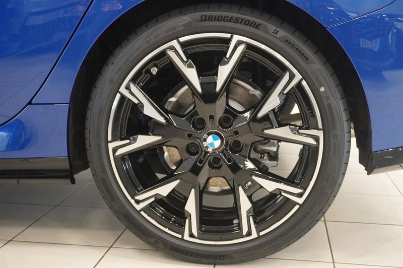BMW 120 bild 8