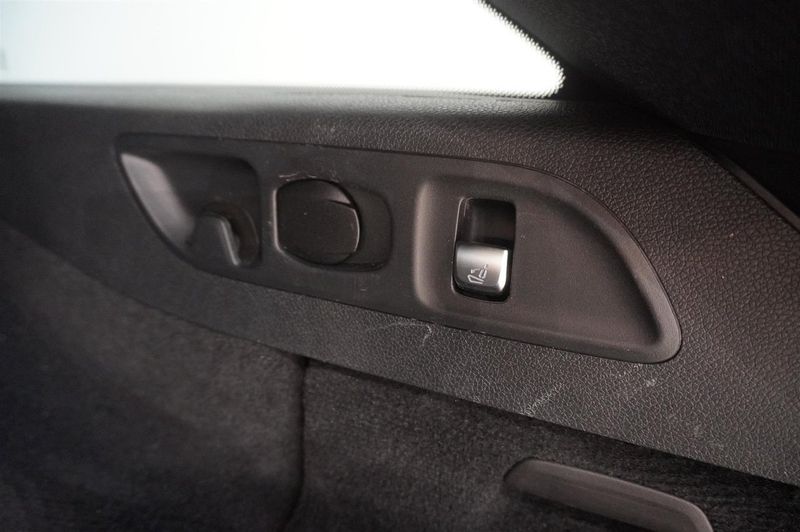 Mercedes E300 bild 12