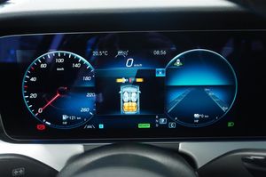 Mercedes E300 bild 8