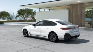 BMW i4 bild 2