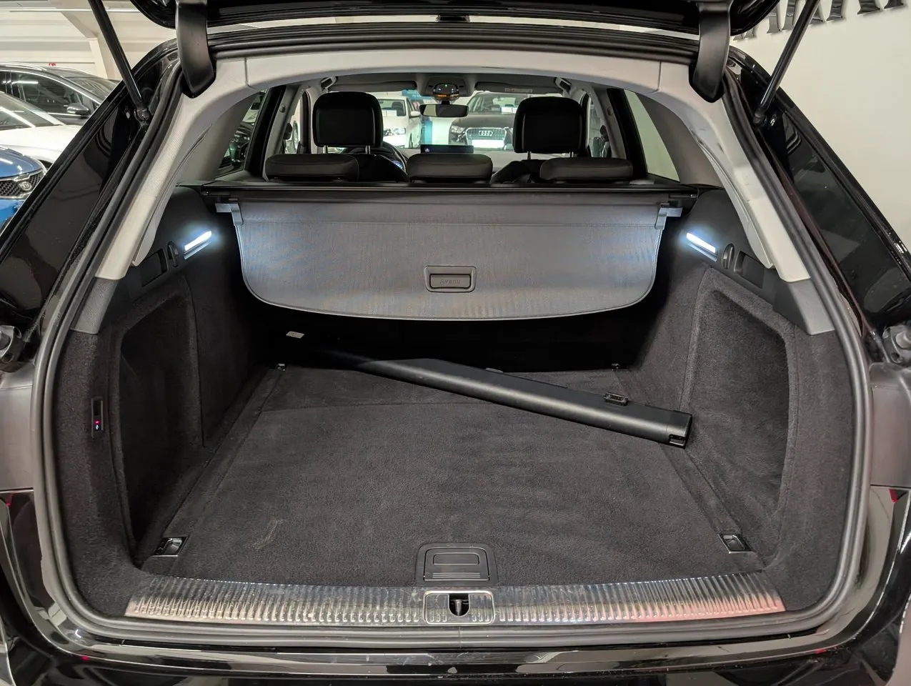 Vehicle image 20