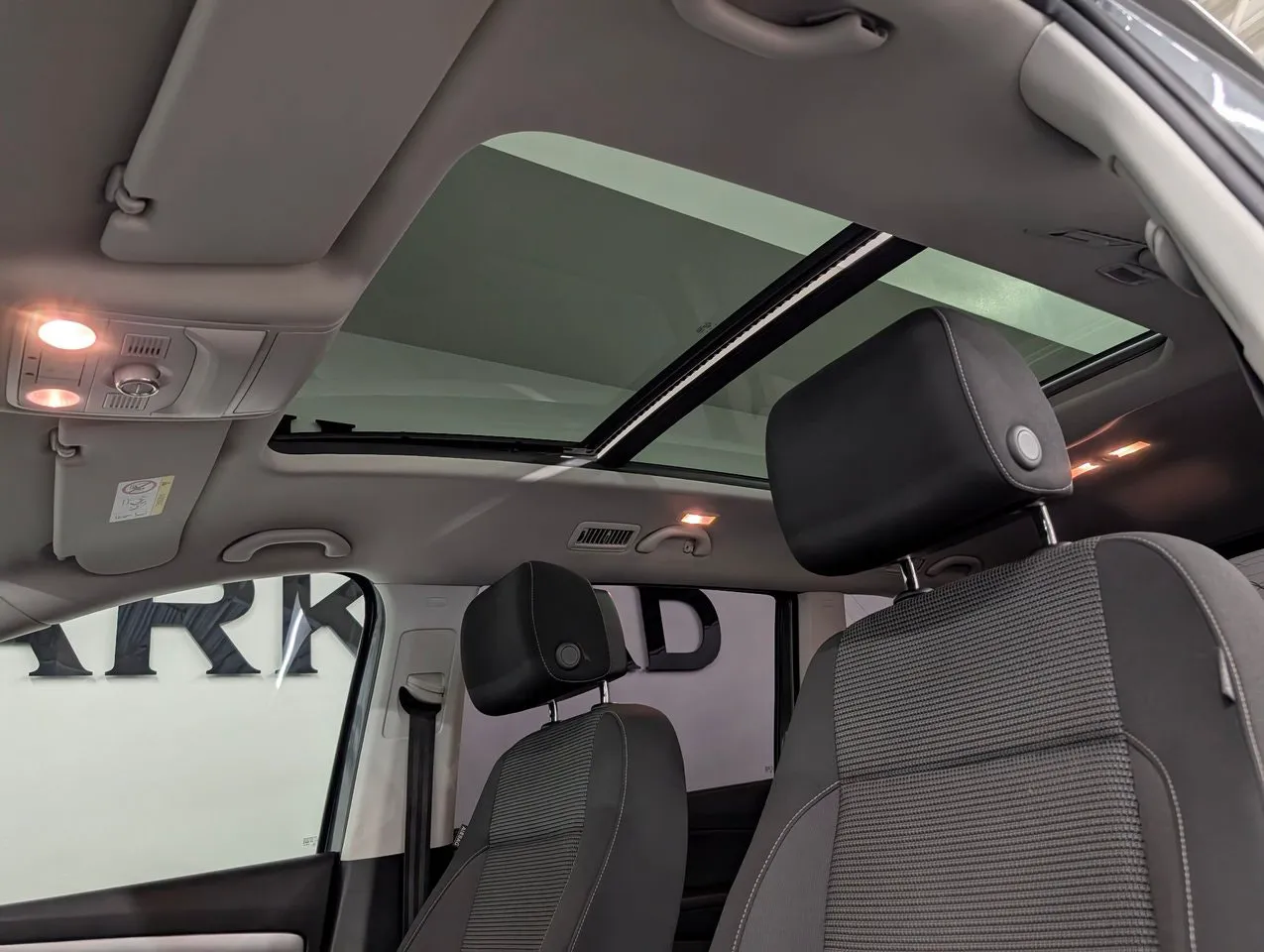 Vehicle image 15