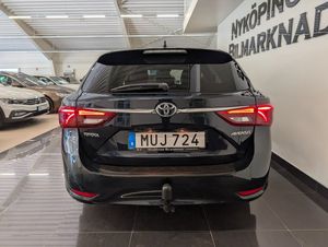 Toyota Avensis bild 5