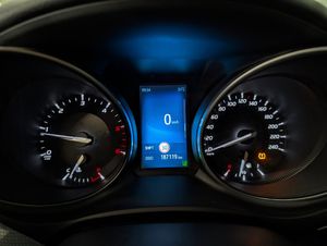 Toyota Avensis bild 11