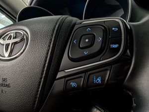 Toyota Avensis bild 9