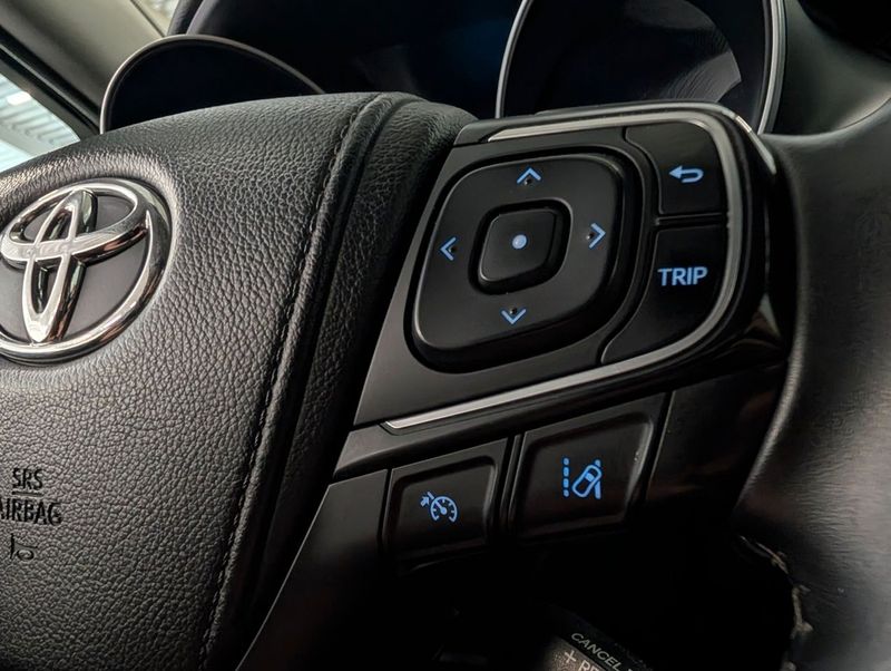 Toyota Avensis bild 9