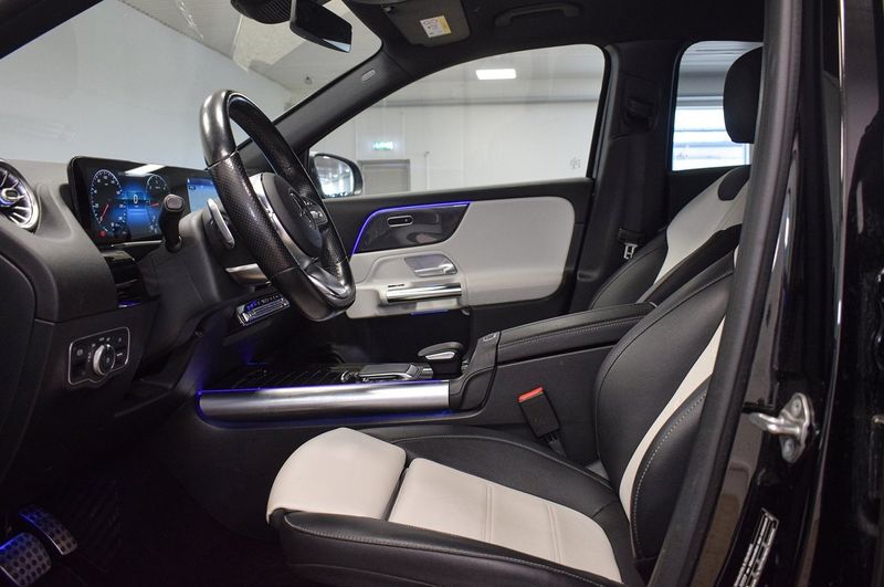 Mercedes GLA200 bild 9