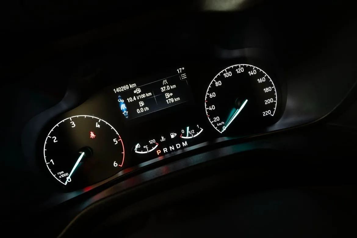 Vehicle image 16