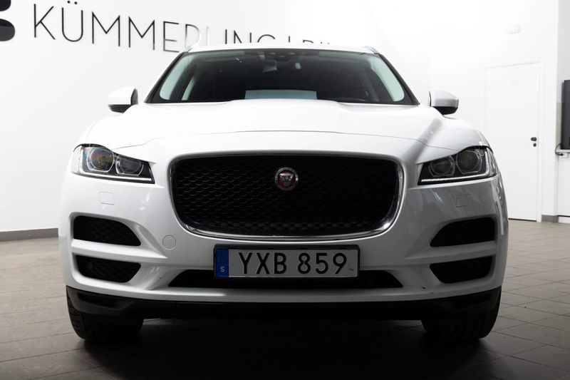 Jaguar F-Pace bild 10