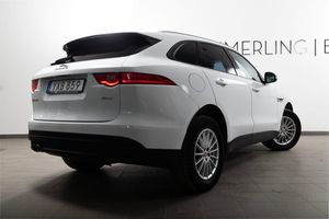 Jaguar F-Pace bild 13