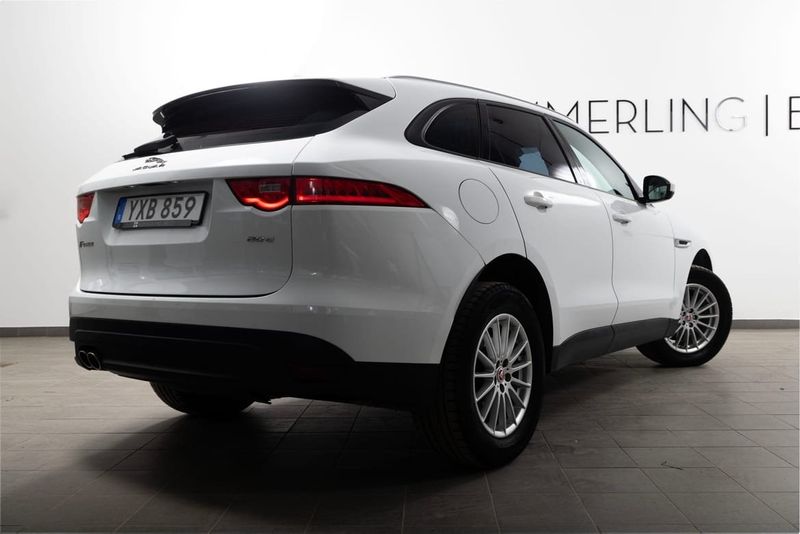 Jaguar F-Pace bild 13