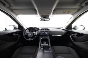 Jaguar F-Pace bild 14
