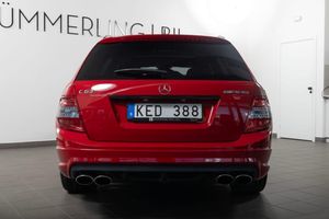 Mercedes C63 AMG bild 8
