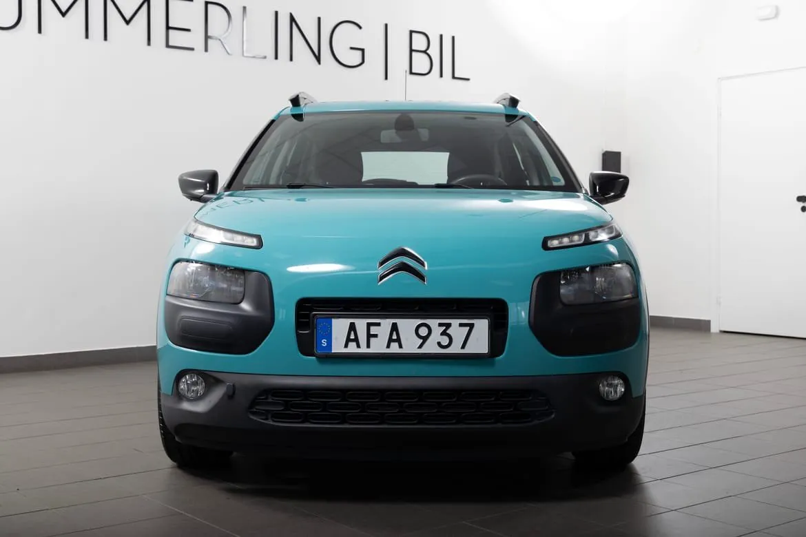Vehicle image 7
