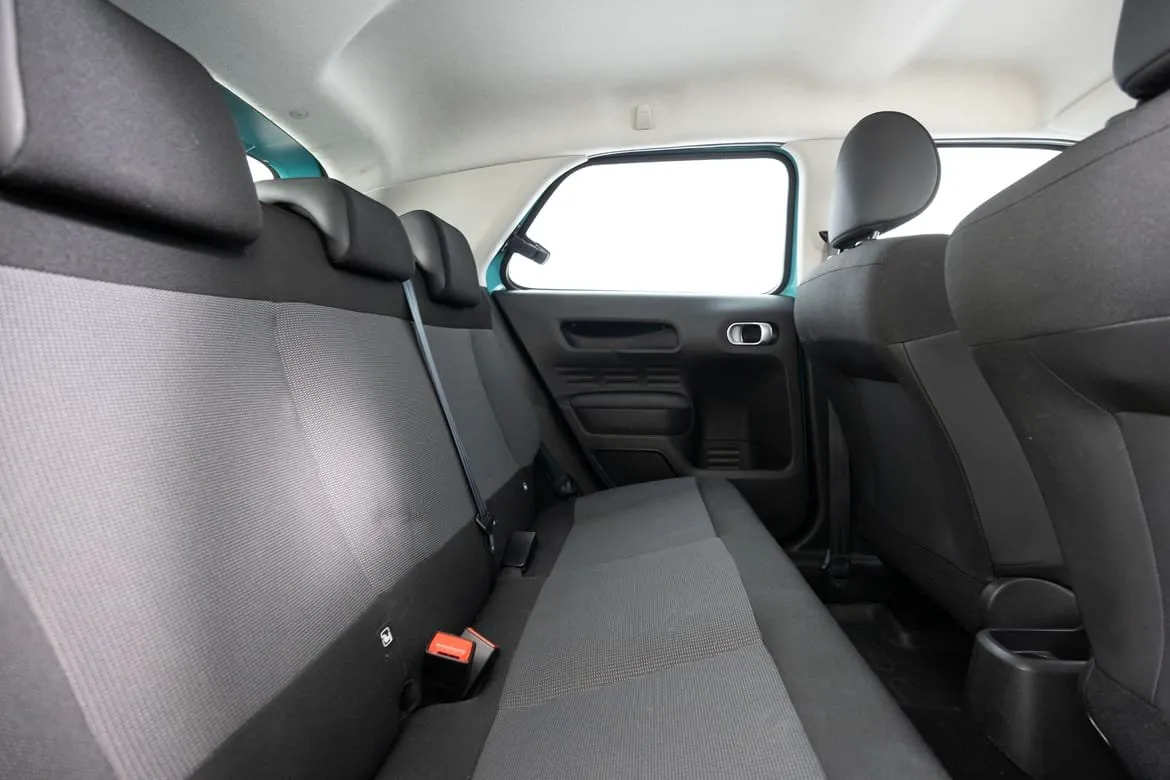 Vehicle image 14