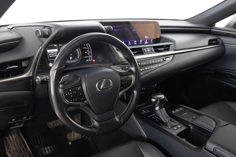 Lexus ES bild 18