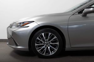 Lexus ES bild 4