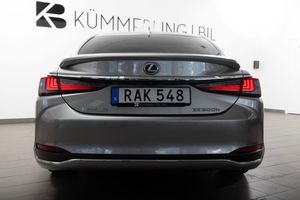 Lexus ES bild 11
