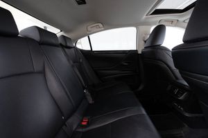 Lexus ES bild 15