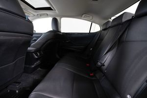 Lexus ES bild 17