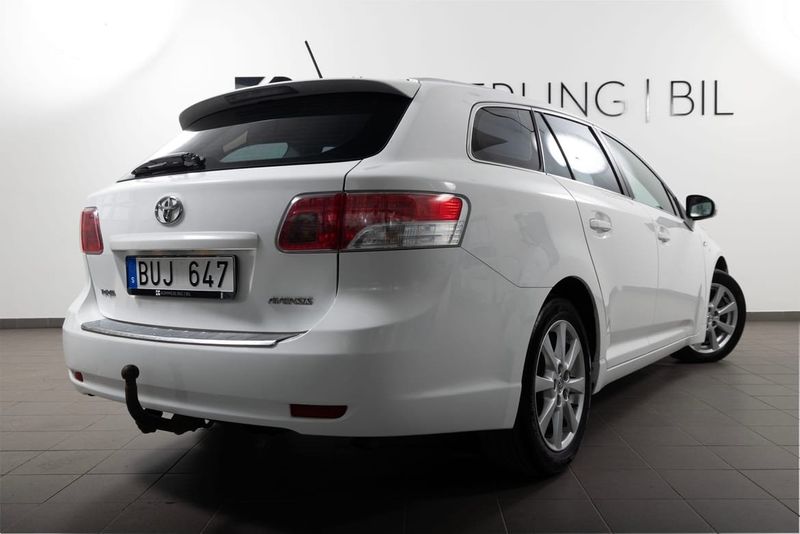 Toyota Avensis bild 12