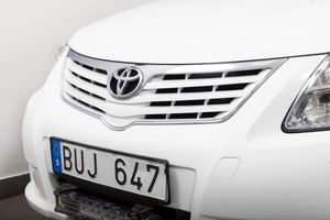 Toyota Avensis bild 3