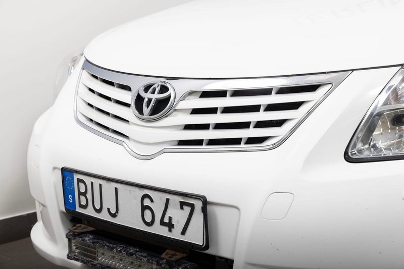 Toyota Avensis bild 3