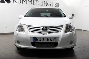 Toyota Avensis bild 8