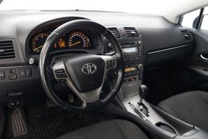 Toyota Avensis bild 18