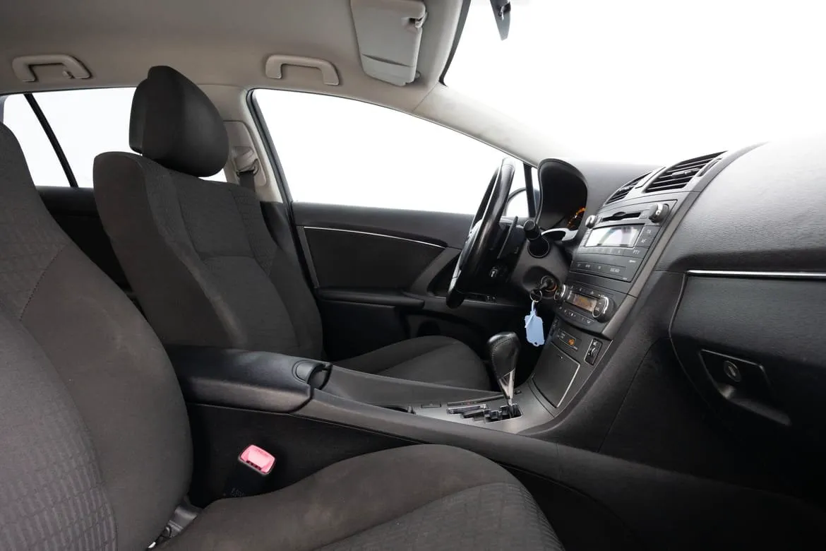 Vehicle image 14