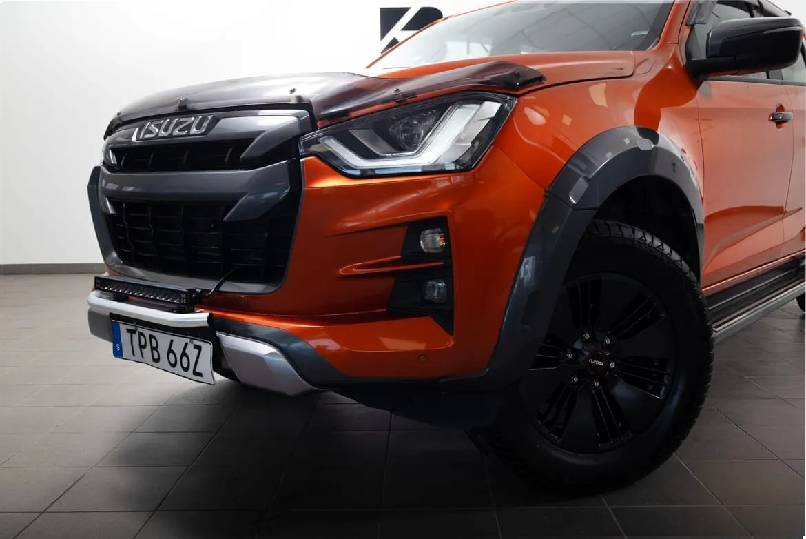 Vehicle image 9