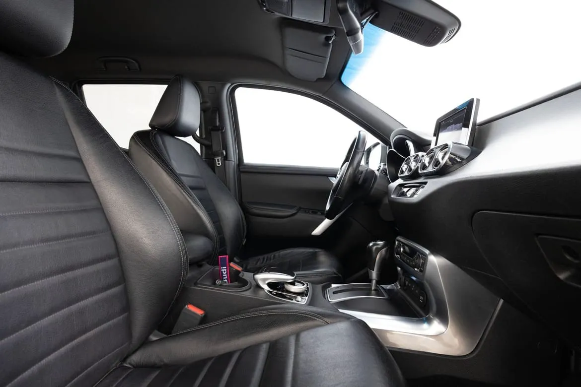 Vehicle image 18
