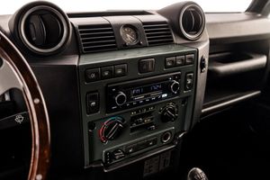 Land Rover Defender bild 18