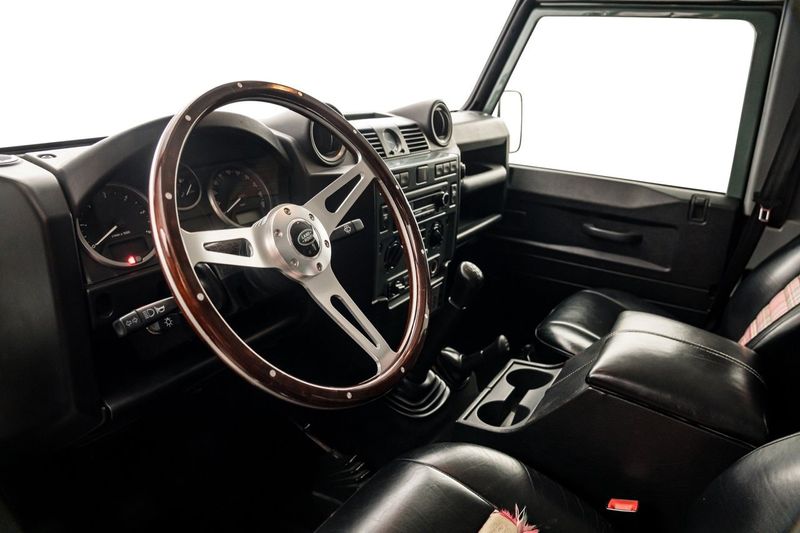 Land Rover Defender bild 11