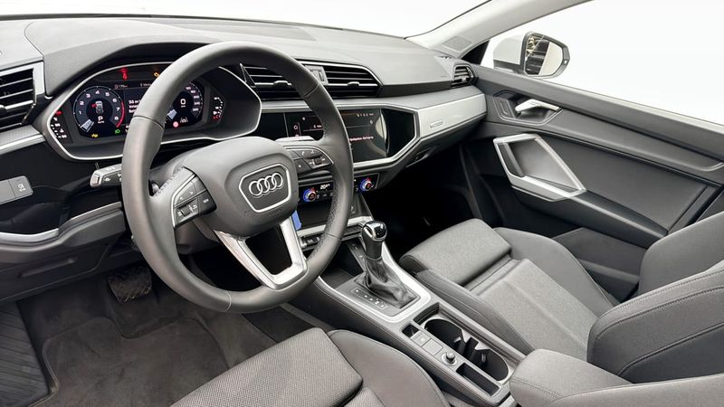 Audi Q3 bild 7