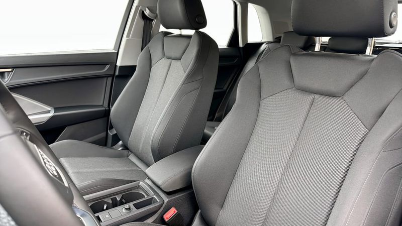 Audi Q3 bild 8