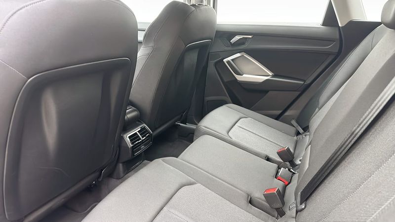 Audi Q3 bild 12
