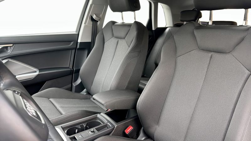 Audi Q3 bild 8