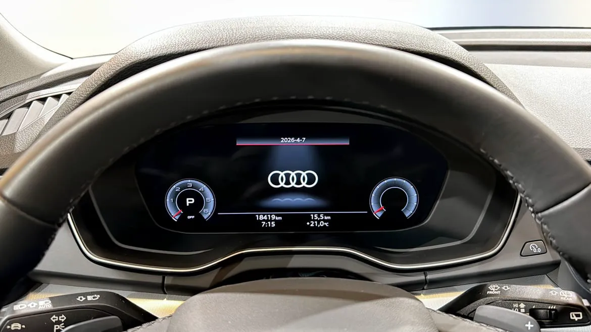 Vehicle image 20