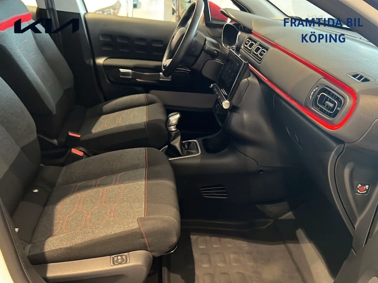 Vehicle image 13