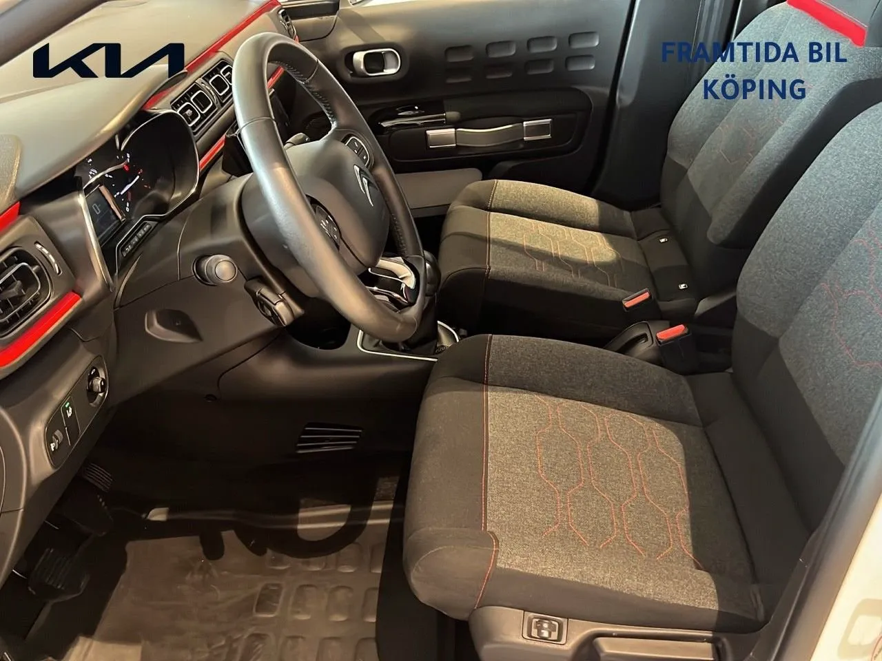 Vehicle image 7