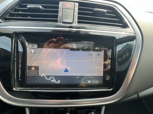 Suzuki S-CROSS bild 11