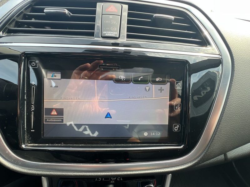 Suzuki S-CROSS bild 11