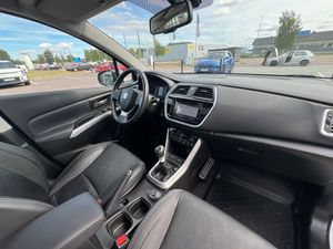 Suzuki S-CROSS bild 18