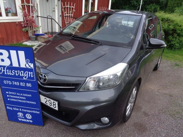 Toyota Yaris 5-D 1.4 D-4D AC/BACKKAMERA/MVG/ÅRSSK. 1.103:-/FINANS - 2012