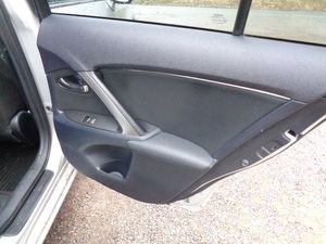 Toyota Avensis bild 33