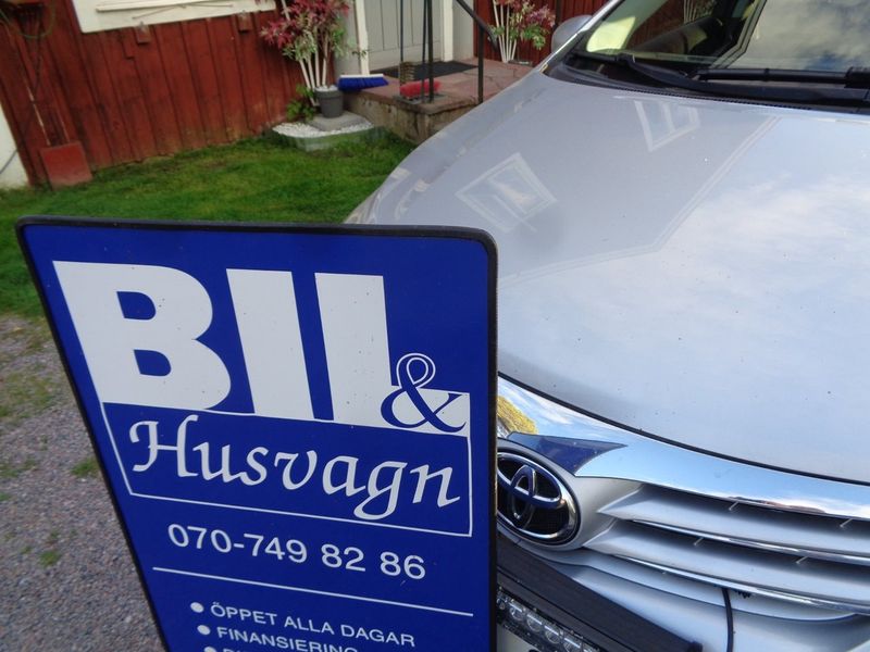 Toyota Avensis bild 4