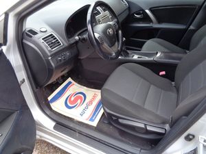 Toyota Avensis bild 35