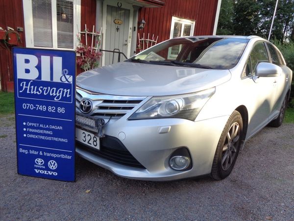 Toyota Avensis 2.0 D NYBES U.A./BACKKAMERA/MV/FINANS/INBYTE - 2012