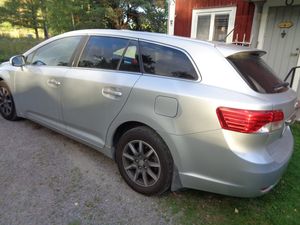 Toyota Avensis bild 24